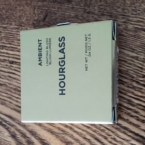 Hourglass Ambient Lighting Blush Mini in Luminous Flush